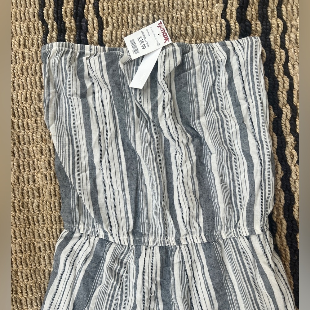 Drew Striped Gray & White Strapless Jumpsuit. NWT. Size S/P - Picture 4 of 4